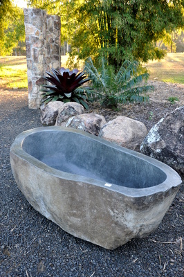 Riverstone bathtub - 180 x 78 x 47cm internal