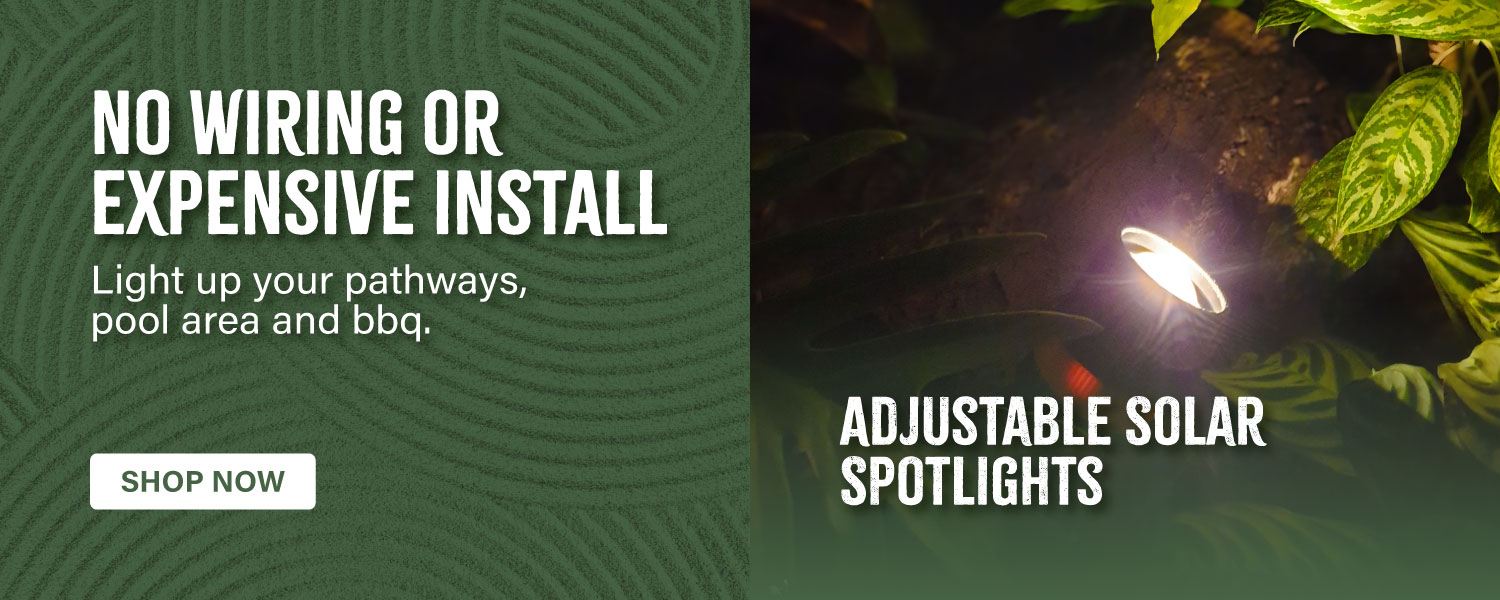 Adjustable solar spotlight