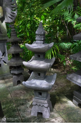 Lava stone pagoda - 3 tier - 100 x 30 x 30cm