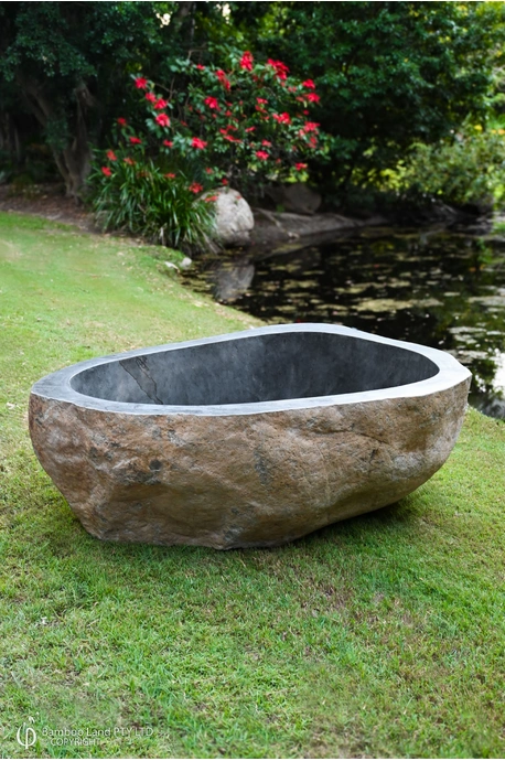 Riverstone bathtub No.34 - 175 x 137 x 60cm external