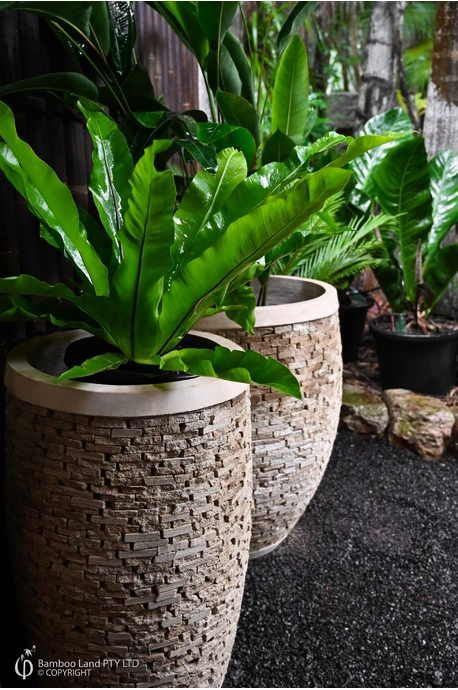 Stacked stone pots - Sand stone